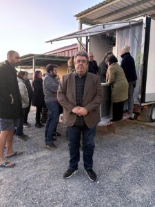 Francisco Mérida, gerente de Fedaco, en una de las visitas técnicas